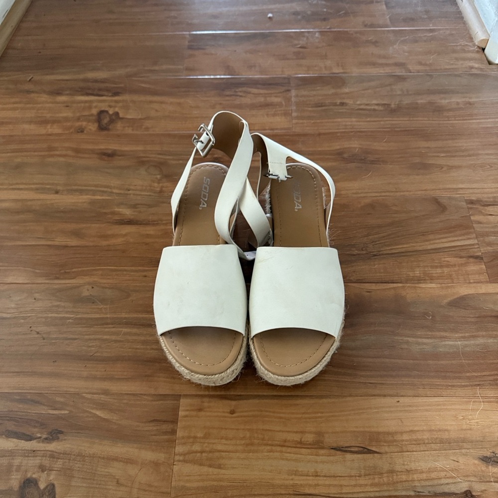 Soda Women's Cream Espadrille Sandals